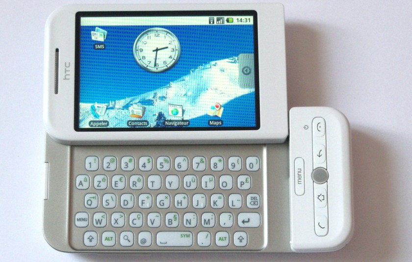  رویای HTC معروف T-Mobile G1 تلفن HTC </p>
</div>
<p> یک قدم جلوتر از مسابقه در روز بود. این شرکت نخستین گوشی منتشر شد در سال 2008 به نام رویای HTC (T-Mobile G1 در ایالات متحده). دریافت نظرات مثبت و بسیار محبوب است، فروش بیش از یک میلیون دستگاه در سال اول بود. </p>
<p> غول فناوری نیز راه اندازی نخستین گوشی های ویندوز موبایل در حال اجرا. نام قناری HTC (در یک معدن زغال سنگ?)، عرضه در سال 2002 و در اروپا و چین فروخته شد. علاوه بر این، HTC اول 3 g قادر تلفن ویندوز موبایل در جهان نیز منتشر شد. آن بود به نام MTeoR و در سال 2006 نشان داد. متاسفانه, ویندوز موبایل نیست نهایت مراتب بسیار بهتر از HTC. </p>
<p style=